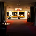 מלון Parkhotel Morris 4*