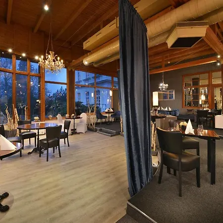 Ξενοδοχείο Parkhotel Morris 4*